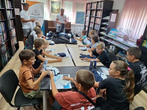 458384132 913136077515965 1042873887892110732 n